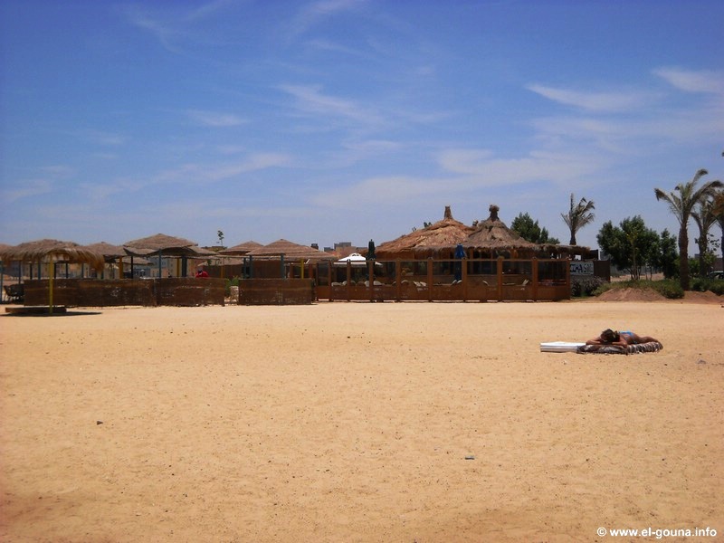 Buzzha Beach Bar & Restaurant 000.jpg