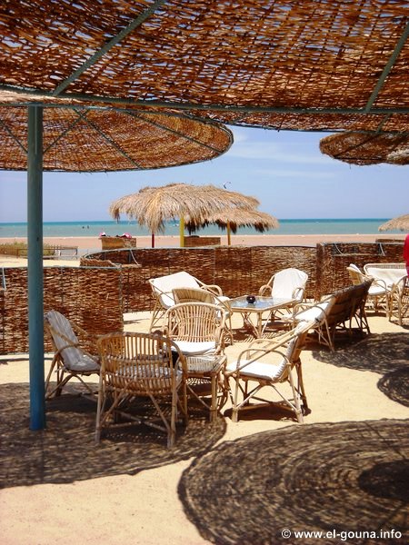 Buzzha Beach Bar & Restaurant 009.jpg