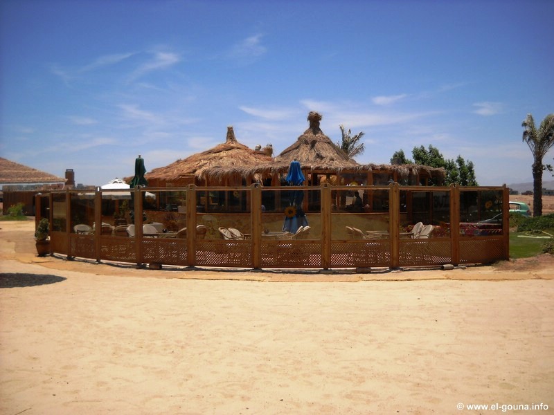 Buzzha Beach Bar & Restaurant 010.jpg