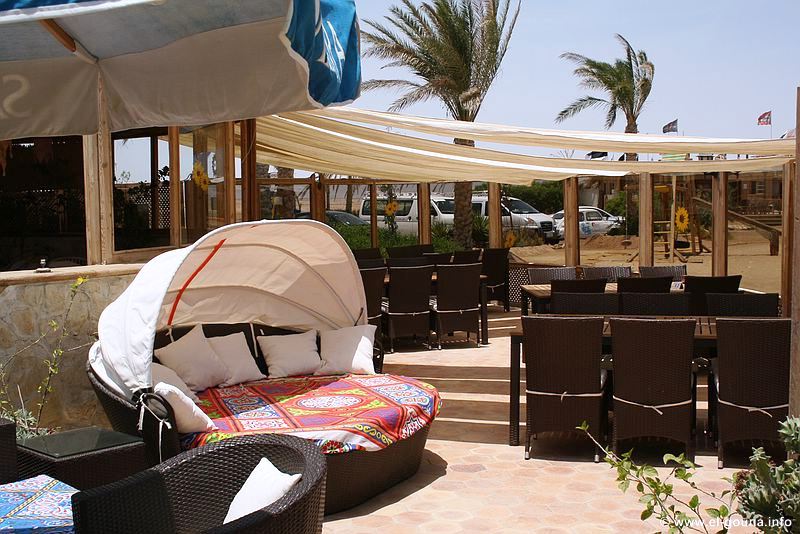 Buzzha Beach Swiss Restaurant & Bar 0044