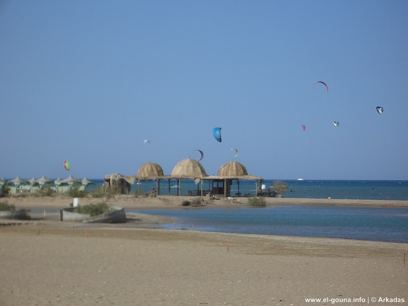 Mangroovy Beach G1260