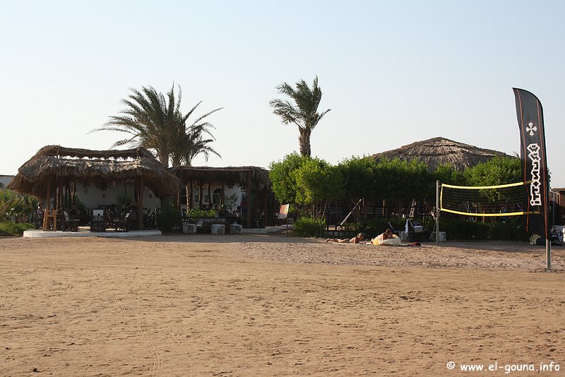 Mangroovy Beach 1298