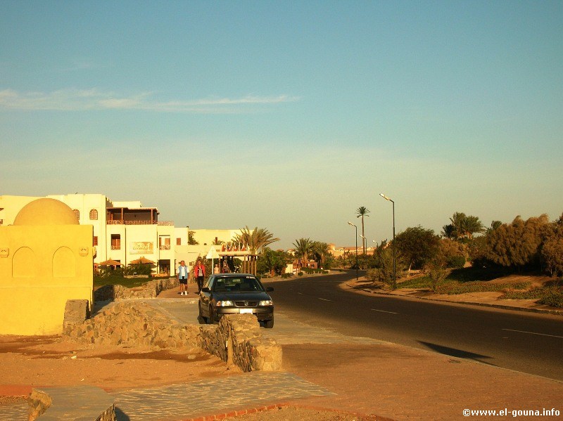 Kafr El Gouna (Tammr Henna, Downtown) 3708