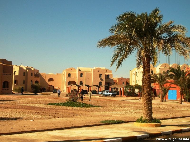 Kafr El Gouna (Tammr Henna, Downtown) 3768