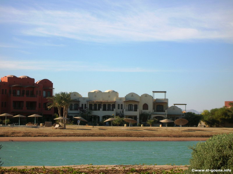 West Golf Apartments & Villas 5953
