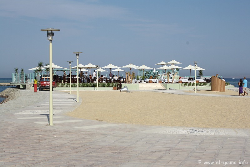 360 Pool & Beach 1812